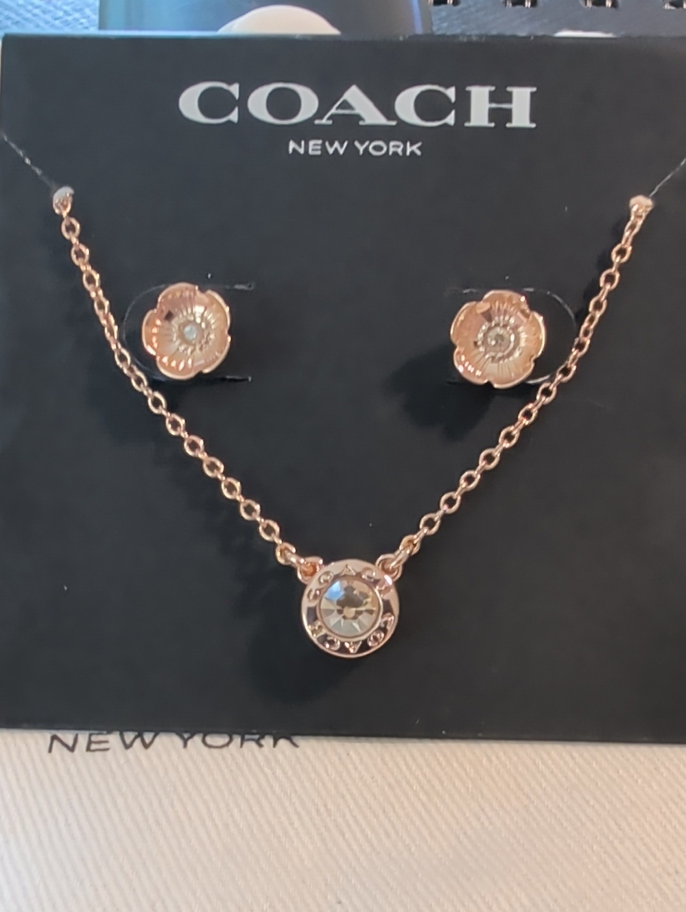 NWT - COACH Open Circle Necklace & Tea Rose Stud Earrings Set in Rose Gold